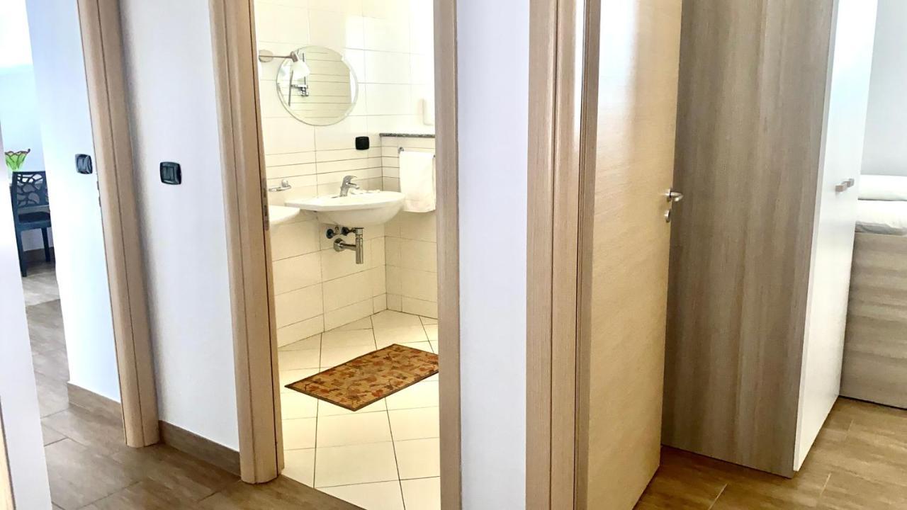 Casa Vacanze E Fitta Camere San Nico 코릴리아노칼라브로 외부 사진