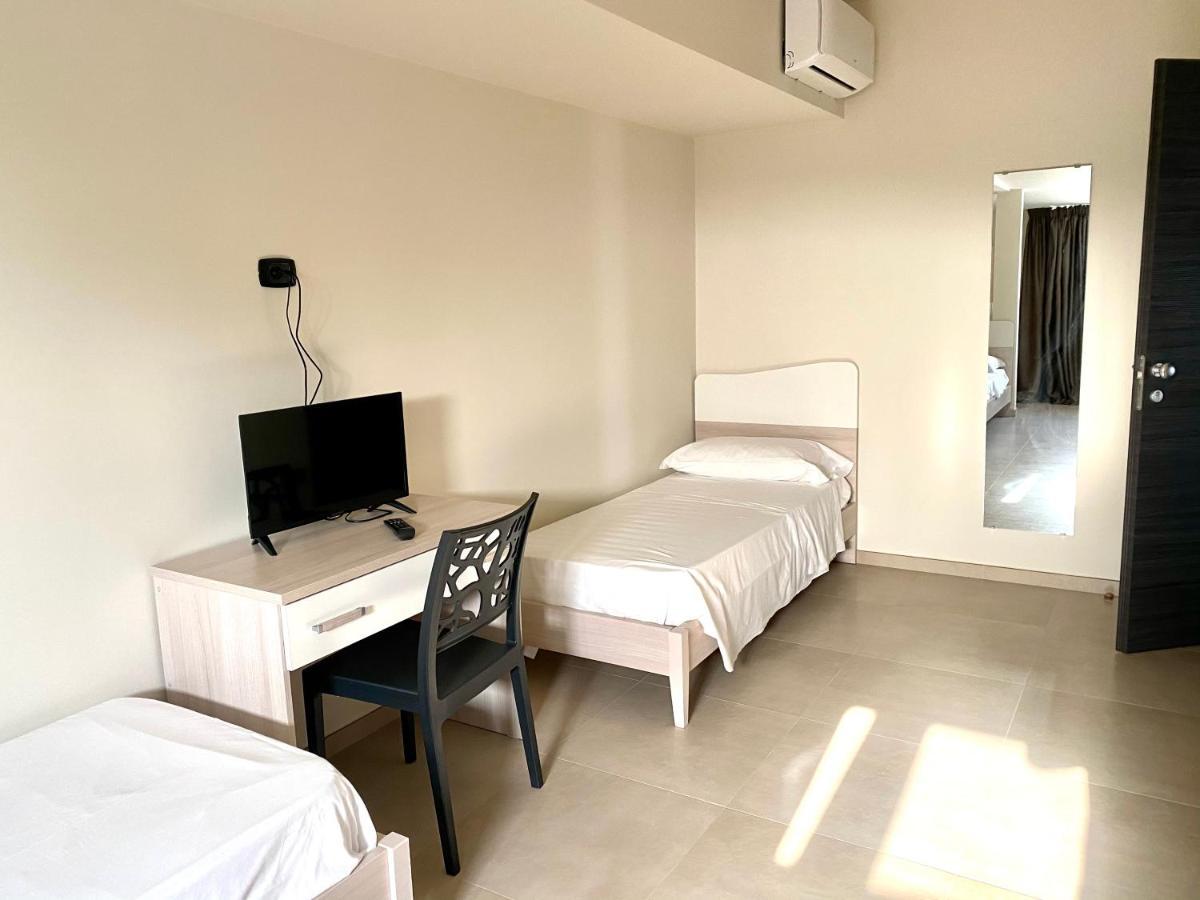 Casa Vacanze E Fitta Camere San Nico 코릴리아노칼라브로 외부 사진