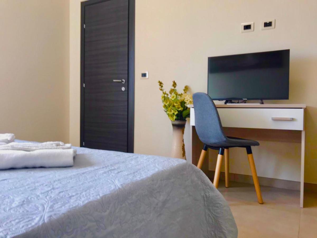 Casa Vacanze E Fitta Camere San Nico 코릴리아노칼라브로 외부 사진